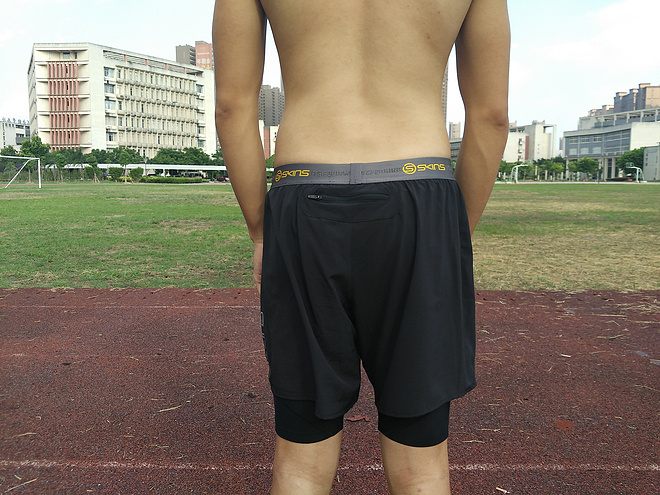 欲罢不能——Skins DNAmic Superpose | 2in1 梯度压缩短裤评测