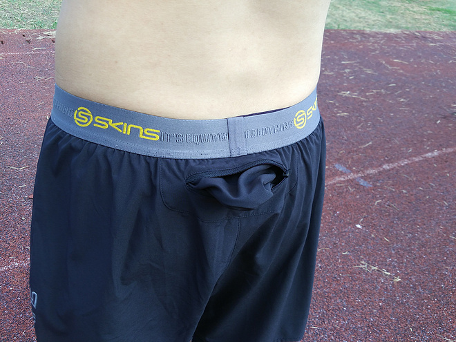 欲罢不能——Skins DNAmic Superpose | 2in1 梯度压缩短裤评测