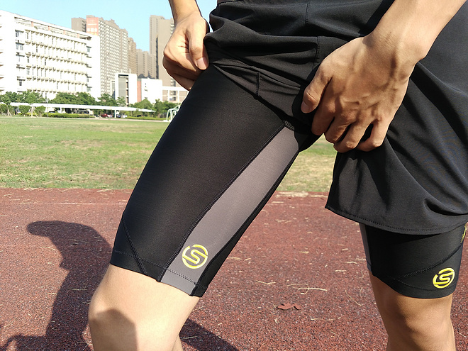 欲罢不能——Skins DNAmic Superpose | 2in1 梯度压缩短裤评测