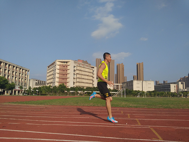 欲罢不能——Skins DNAmic Superpose | 2in1 梯度压缩短裤评测