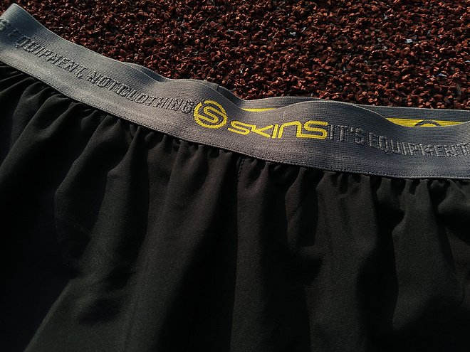 欲罢不能——Skins DNAmic Superpose | 2in1 梯度压缩短裤评测