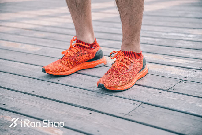 跑鞋 | 漫步月球和最潮跑鞋的故事 Nike LunarEpic Flyknit Low与adidas UltraBOOST Uncaged对比评测