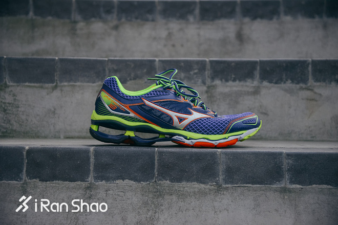 跑鞋 | 机械缓震之外 Mizuno Wave Creation 18还需要做更多