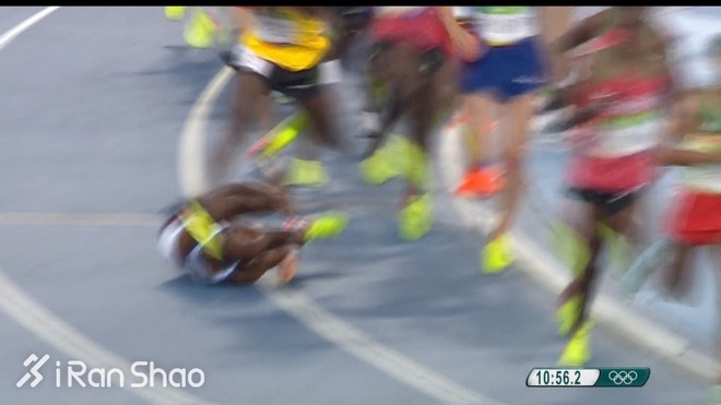 里约奥运 | 莫·法拉摔了一跤 照样卫冕“万米之王”