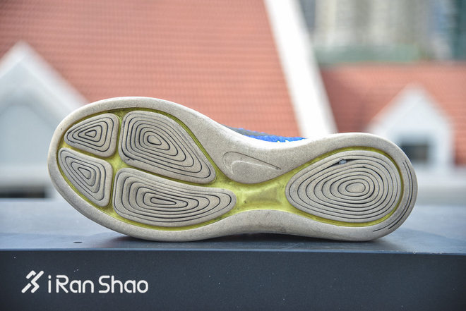 TopX | 硬碰硬较量 四款主流缓冲跑鞋横评对比