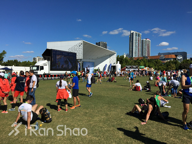 回顾 | 来看看南半球首个金标赛事，黄金海岸马拉松有哪些令人称道的细节？