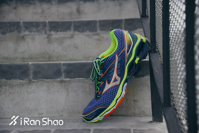 跑鞋 | 机械缓震之外 Mizuno Wave Creation 18还需要做更多