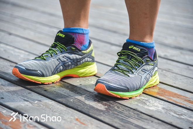 TopX | 硬碰硬较量 四款主流缓冲跑鞋横评对比