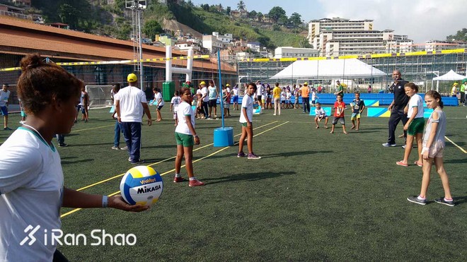 里约奥运 | 走出聚光灯下的阴影  照亮贫民窟里的体育梦