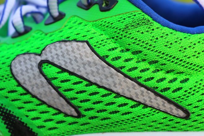 实力不够，跑鞋来凑——最专业的小众跑鞋GRAVITY V评测