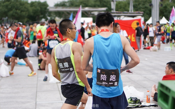 三万分之一 | 经历多年尴尬的吐槽后，36岁的北京马拉松正在赢回人心