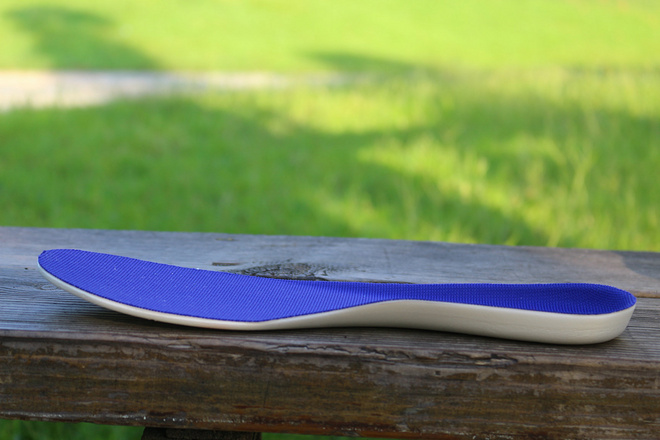 实力不够，跑鞋来凑——最专业的小众跑鞋GRAVITY V评测