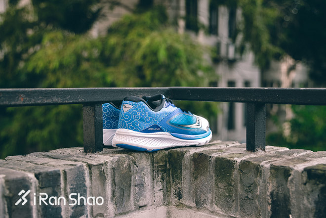 开箱 | 祥云附身 Saucony Kinvara 7北京马拉松限量款