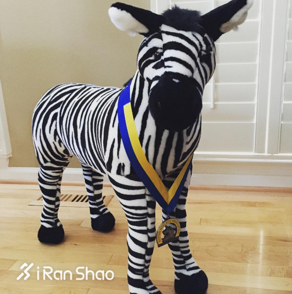 经验 | 学会这三招 把你的完赛奖牌拍的更弹眼落睛