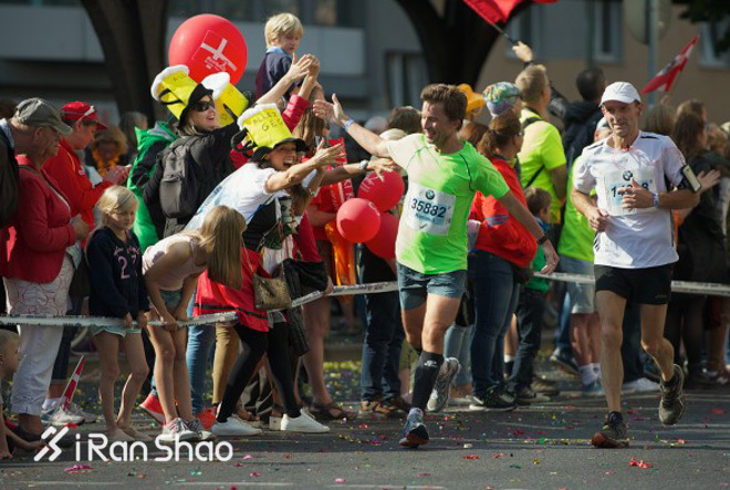 柏林马拉松 | 国人狂刷脸和6秒之差的遗憾