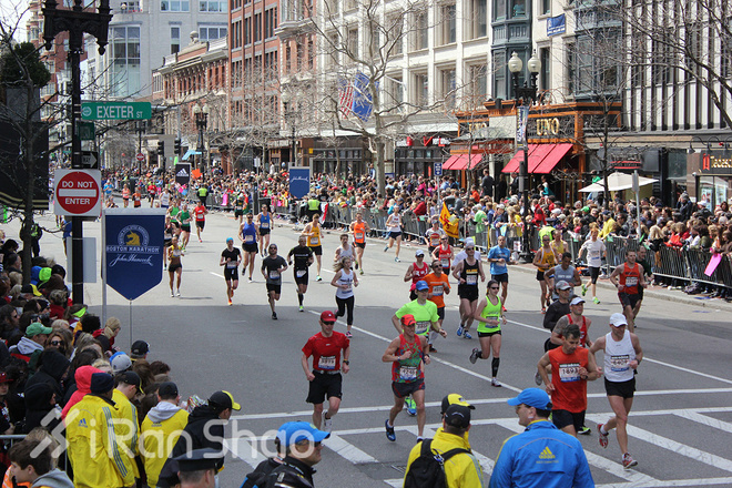 波士顿马拉松 | 想凭实力跑波士顿马拉松，你得达到真实的那个“BQ”