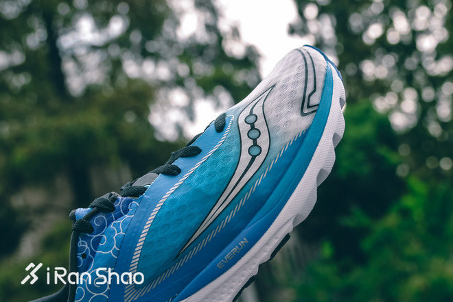 开箱 | 祥云附身 Saucony Kinvara 7北京马拉松限量款