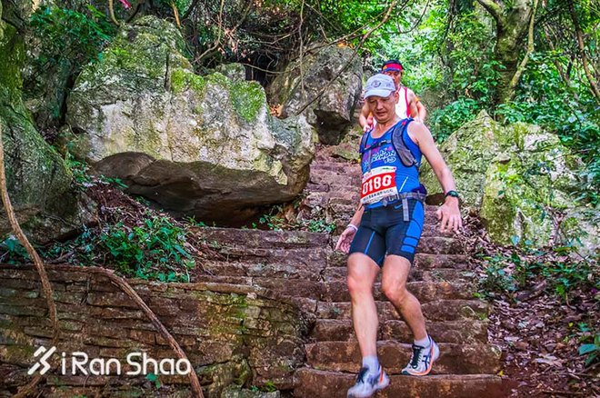 带着跑鞋去旅行 | 彩云之南 奔丘北去