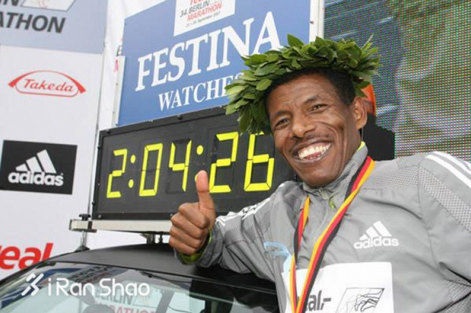 柏林马拉松 | 他们造就柏马的速度神话：你应该知道的9个传奇跑者