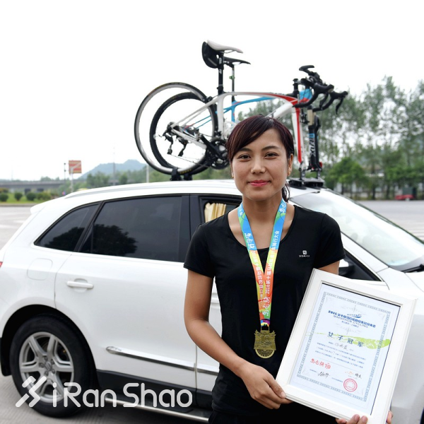 骑车仅一年，她轻松赢得黄山至上海“马自骑”大赛