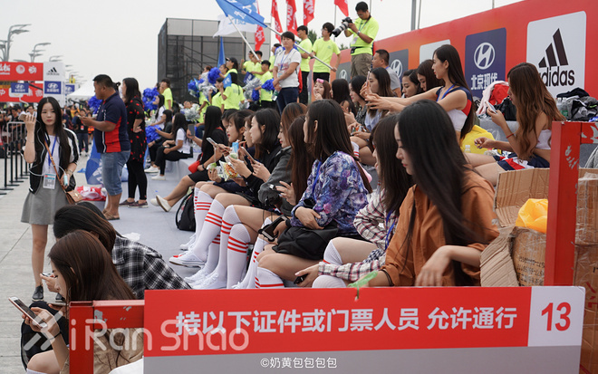 三万分之一 | 经历多年尴尬的吐槽后，36岁的北京马拉松正在赢回人心