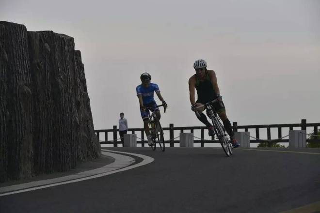 激情铁三落户魅力海岛，连云港首届铁人三项赛完美体验！