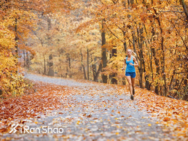 天凉跑个秋 在秋天跑步必须要做这几件事