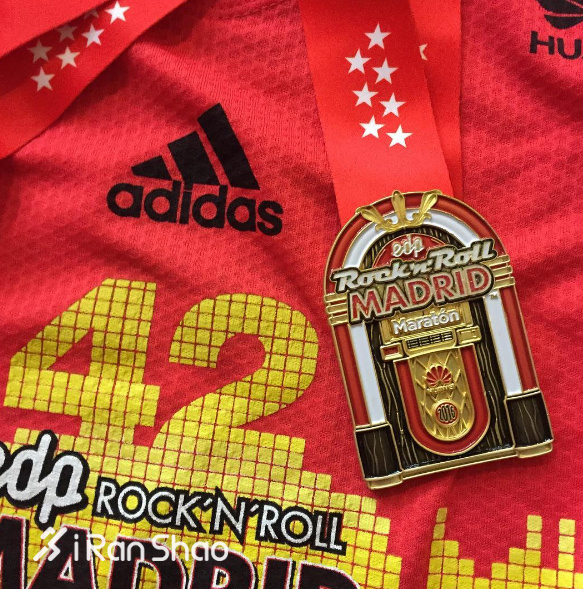 经验 | 学会这三招 把你的完赛奖牌拍的更弹眼落睛