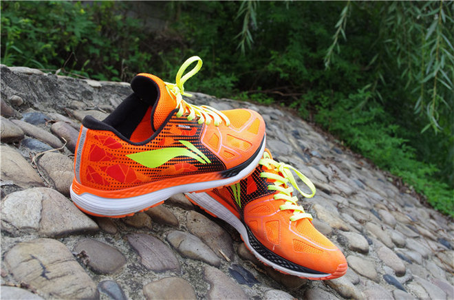 【跑步革命】李宁云马姿势跑法认证版跑鞋评测