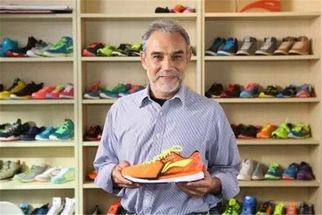 【跑步革命】李宁云马姿势跑法认证版跑鞋评测