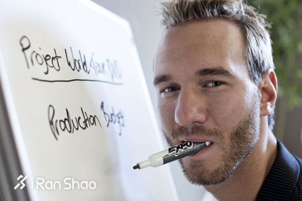 人物 | 他四肢不全却有六块腹肌 那你呢？