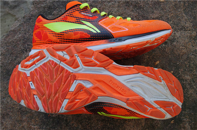 【跑步革命】李宁云马姿势跑法认证版跑鞋评测