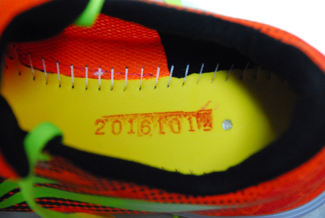 【伴我PB, 伴我飞!】李宁云马姿势跑法认证版跑鞋实战评测