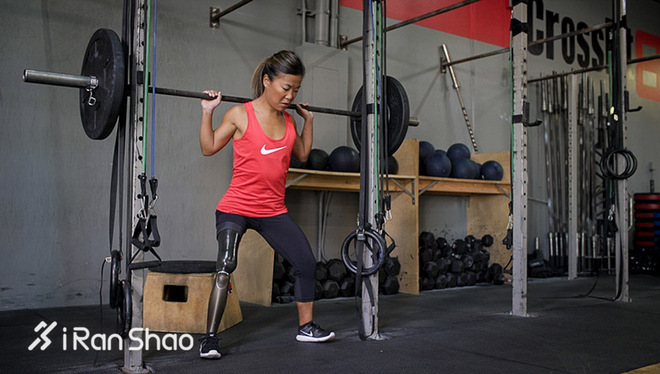 人物 | 就算她失去了一条腿 也不能阻止她爱跑步