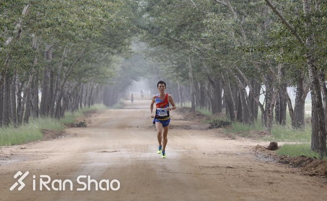人物 | 18天四全马 最慢2:47：赏金跑者刘路峰续篇