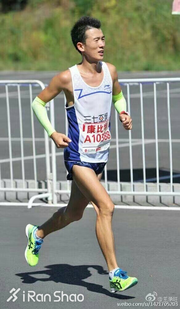 人物 | 18天四全马 最慢2:47：赏金跑者刘路峰续篇