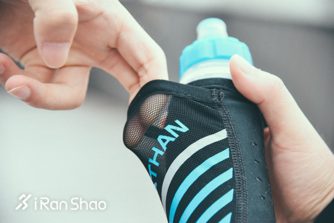 经验 | 软趴趴也是很好用的 手持软水壶不完全评测