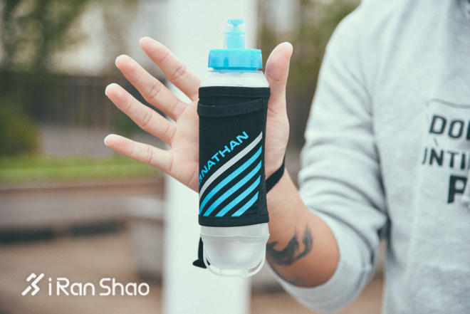 经验 | 软趴趴也是很好用的 手持软水壶不完全评测