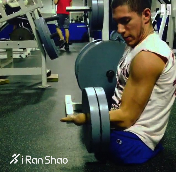 人物 | 他四肢不全却有六块腹肌 那你呢？