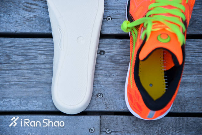 跑鞋 | 跑鞋与跑姿如何修成正果 李宁云马姿势跑法认证版跑鞋评测