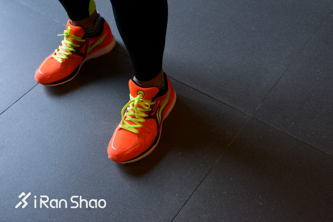 跑鞋 | 跑鞋与跑姿如何修成正果 李宁云马姿势跑法认证版跑鞋评测