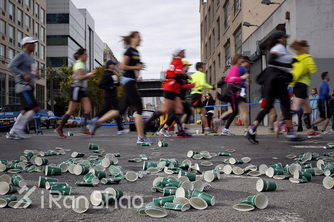 喜欢上马的理由 | 关于马拉松跑者的赛道礼仪，我们从倒霉的小明说起