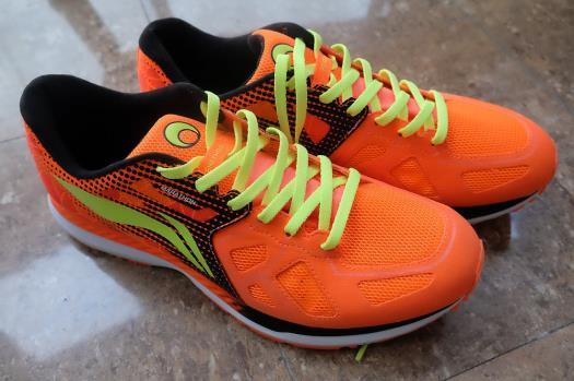 西出阳关，云马作伴 ——李宁云马姿势跑法认证版跑鞋评测