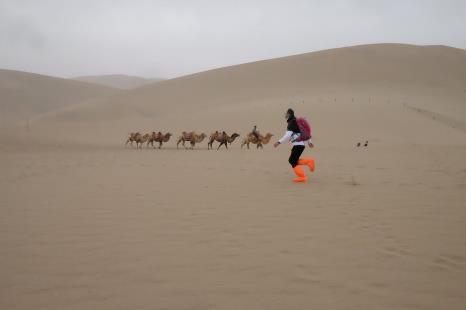 西出阳关，云马作伴 ——李宁云马姿势跑法认证版跑鞋评测