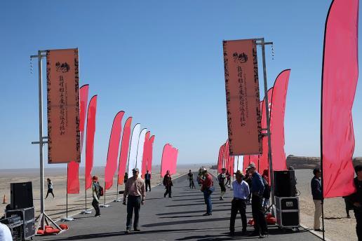 西出阳关，云马作伴 ——李宁云马姿势跑法认证版跑鞋评测