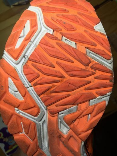 西出阳关，云马作伴 ——李宁云马姿势跑法认证版跑鞋评测