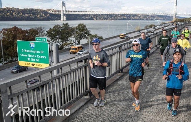 人物 | 他每天跑2.7个全马 仅用42天横穿美国