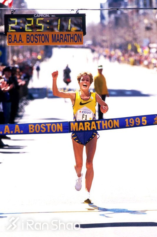 深度 | 跑马拉松时实在憋不住？她们照样PB、夺冠、破纪录