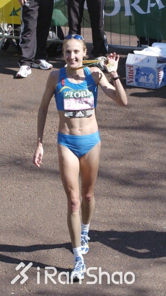 深度 | 跑马拉松时实在憋不住？她们照样PB、夺冠、破纪录