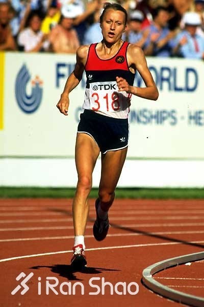 纽约马拉松 | 纽马女神韦茨：九度夺冠，三破世界纪录